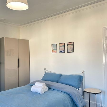 Cosy Double Rooms A Stones Throw From Wembley Stadium Londres Exterior foto