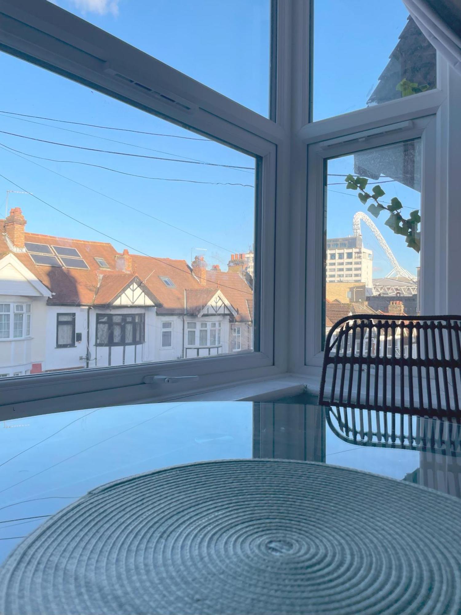 Cosy Double Rooms A Stones Throw From Wembley Stadium Londres Exterior foto