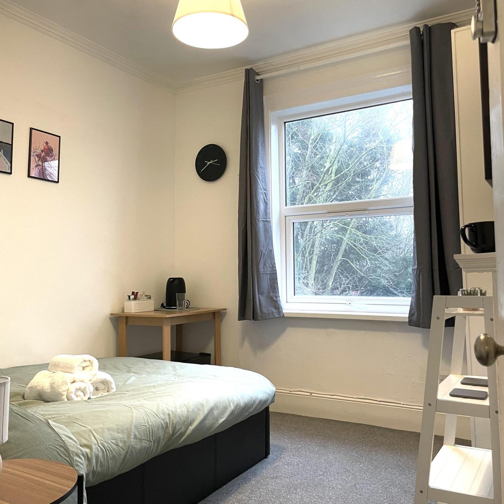 Cosy Double Rooms A Stones Throw From Wembley Stadium Londres Exterior foto