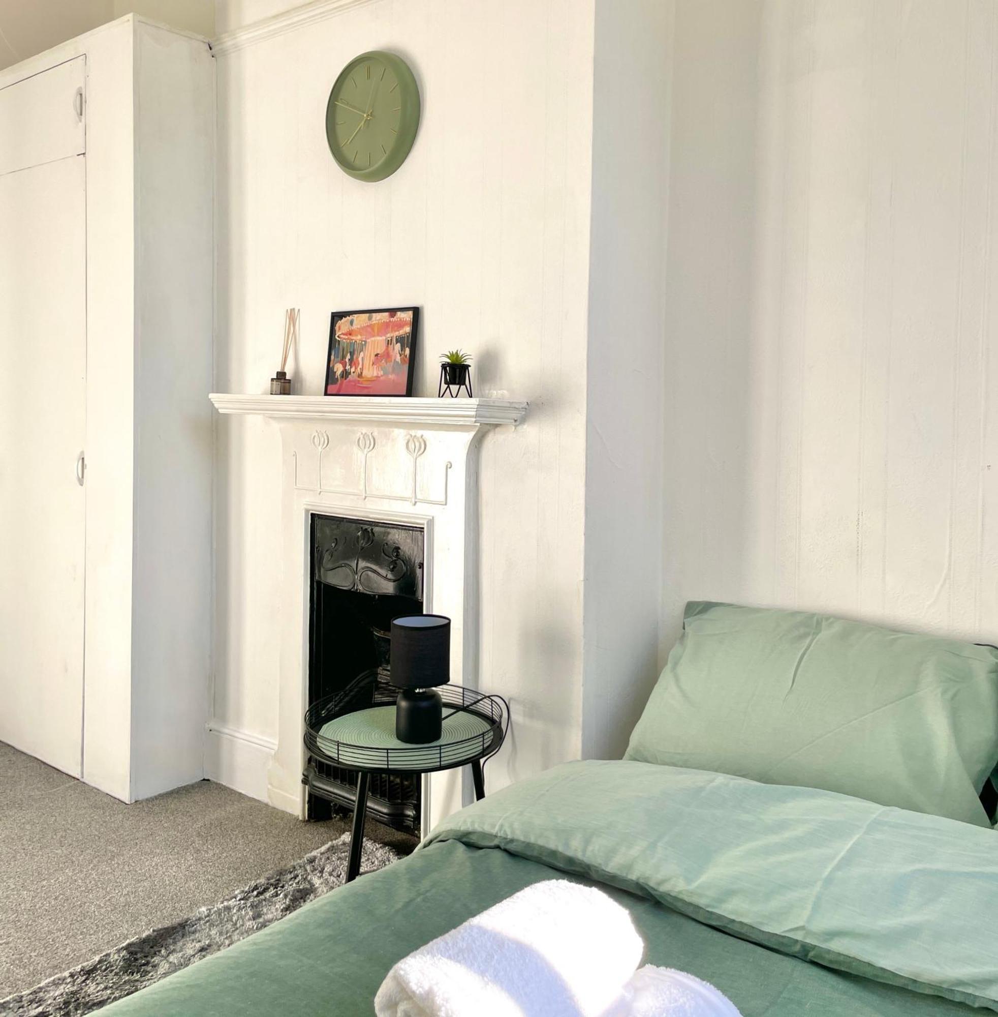 Cosy Double Rooms A Stones Throw From Wembley Stadium Londres Exterior foto